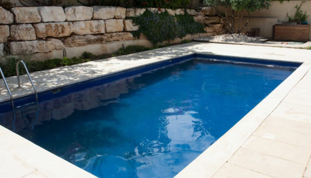 Améliorer la maintenance des piscines avec Poolcare